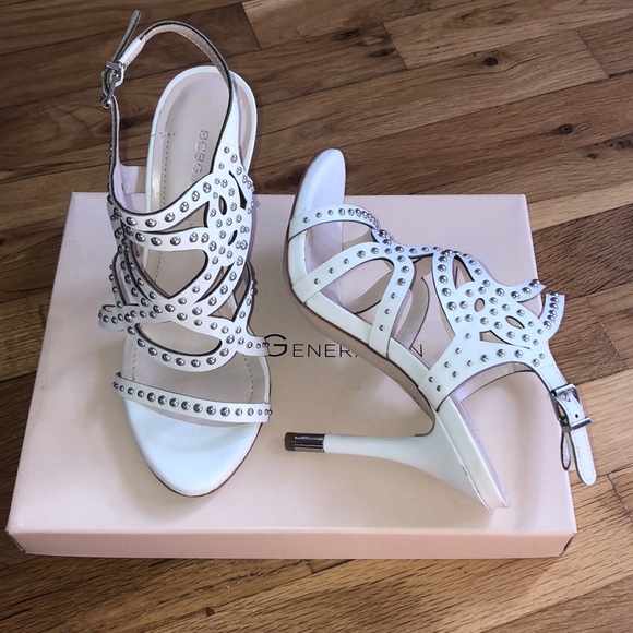 Heels 👠 - Picture 3 of 5